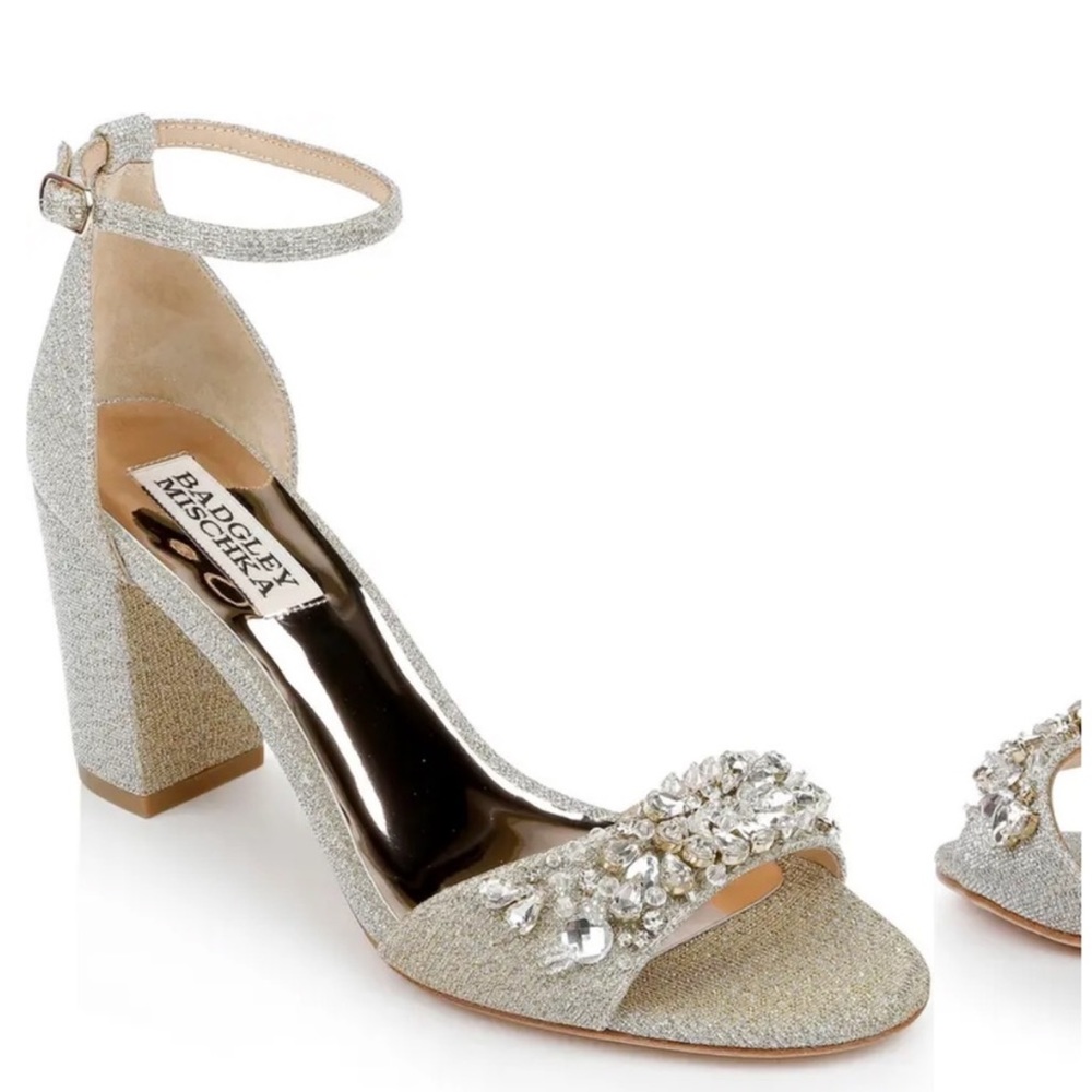 Badgley Mischka embellished heels size 7.5 tempest platino